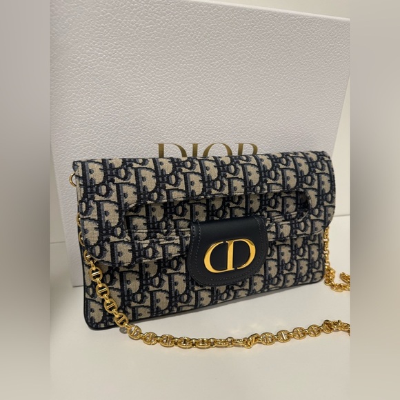 Christian Dior Oblique Double Clutch w/Strap - Picture 5 of 10